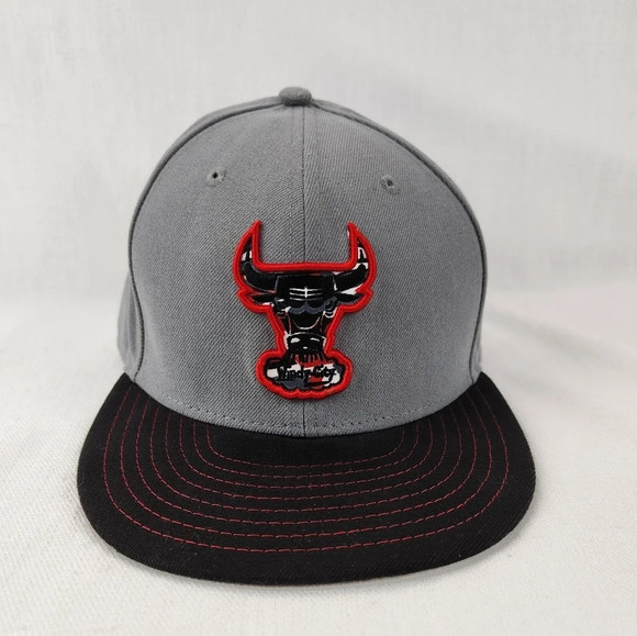New Era Other - New Era Chicago Bulls Hardwood Classic Fitted Hat.  7 1/2